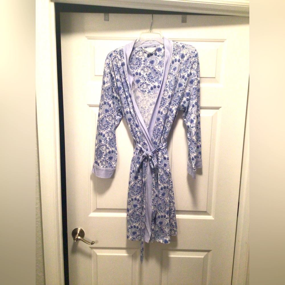 Carole Hochman robe